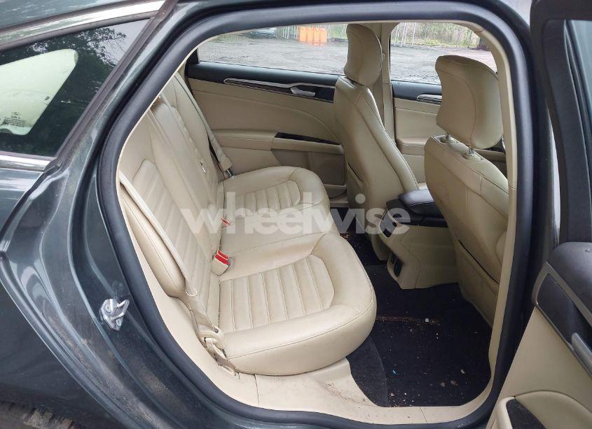 Photo 8 of 2015 Ford Fusion SE (VIN 3FA6P0H91FR276372)