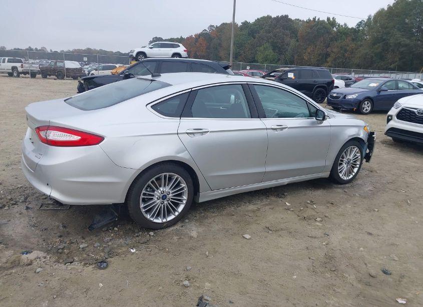 Photo 4 of 2016 Ford Fusion SE (VIN 3FA6P0H91GR154760)
