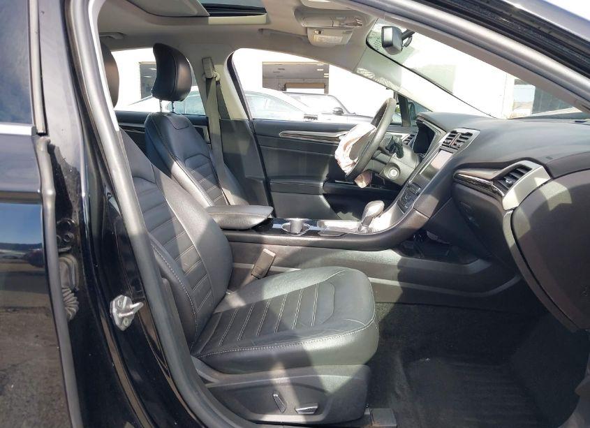 Photo 5 of 2016 Ford Fusion SE (VIN 3FA6P0H91GR257564)