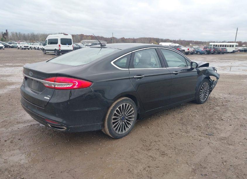Photo 4 of 2017 Ford Fusion SE (VIN 3FA6P0H91HR186223)