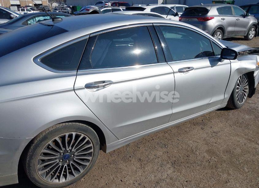 Photo 4 of 2017 Ford Fusion SE (VIN 3FA6P0H91HR200363)