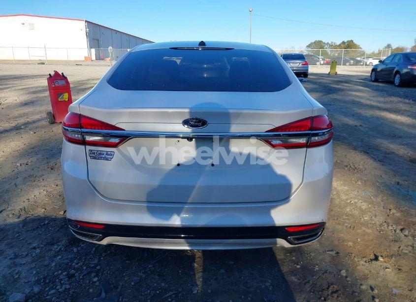 Photo 17 of 2017 Ford Fusion SE (VIN 3FA6P0H91HR266668)
