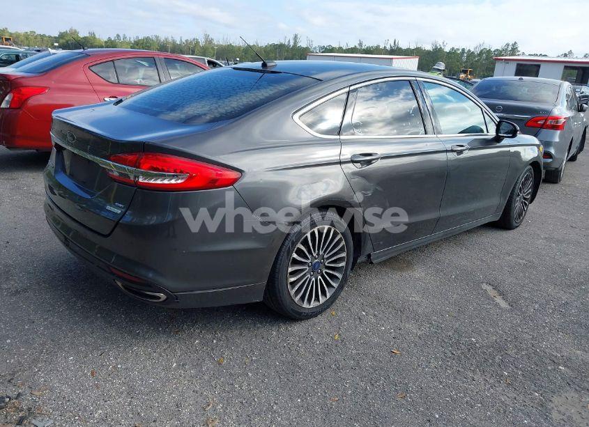 Photo 4 of 2017 Ford Fusion SE (VIN 3FA6P0H91HR401065)