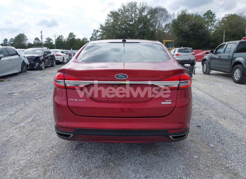 Photo 16 of 2018 Ford Fusion SE (VIN 3FA6P0H91JR255238)