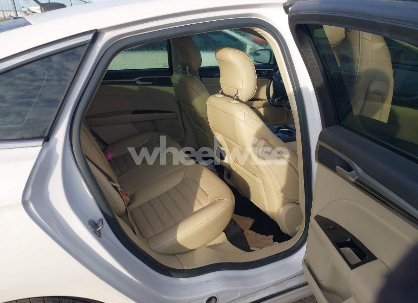 Photo 8 of 2013 Ford Fusion SE (VIN 3FA6P0H92DR169439)