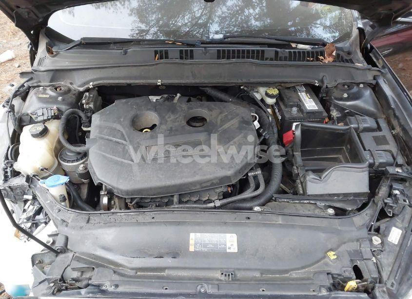 Photo 10 of 2013 Ford Fusion SE (VIN 3FA6P0H92DR231616)