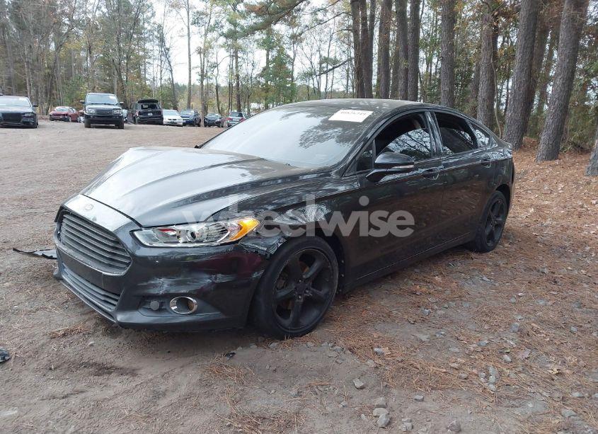 Photo 2 of 2013 Ford Fusion SE (VIN 3FA6P0H92DR231616)