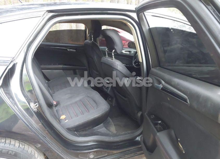 Photo 8 of 2013 Ford Fusion SE (VIN 3FA6P0H92DR231616)