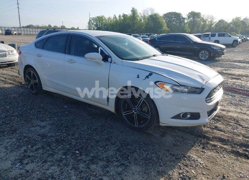 2013 Ford Fusion SE (VIN 3FA6P0H92DR292464) main photo