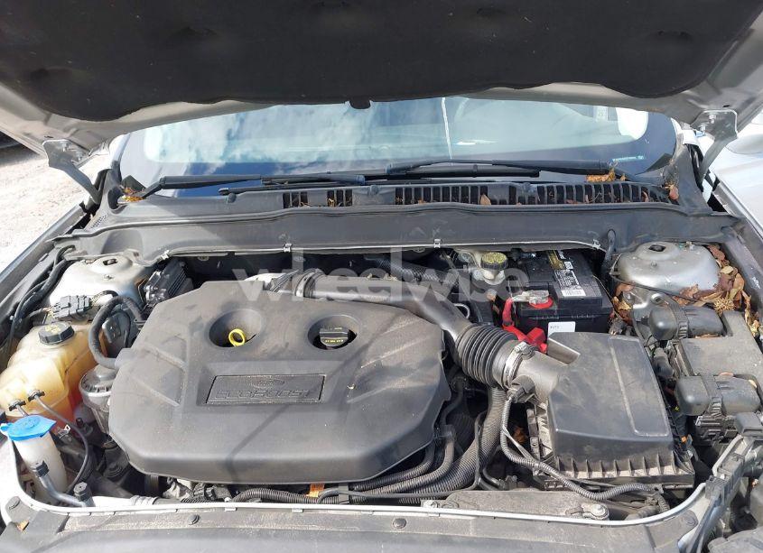 Photo 10 of 2014 Ford Fusion SE (VIN 3FA6P0H92ER186663)