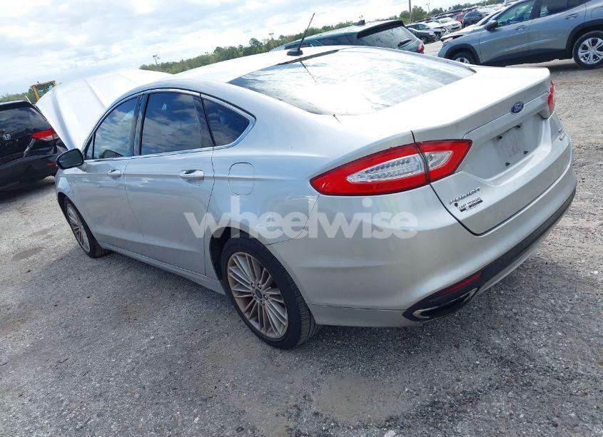 Photo 3 of 2014 Ford Fusion SE (VIN 3FA6P0H92ER186663)