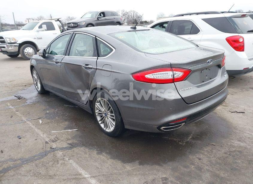 Photo 3 of 2014 Ford Fusion SE (VIN 3FA6P0H92ER198151)
