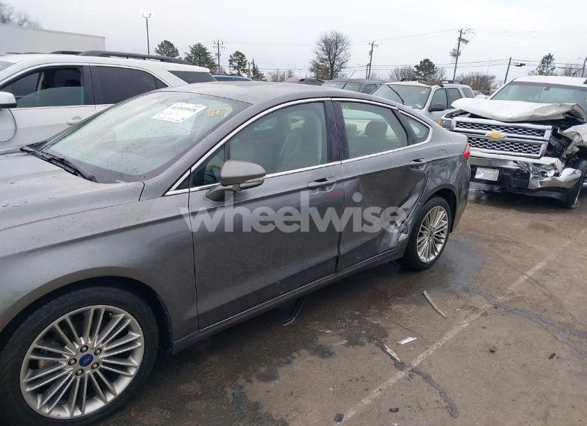 Photo 6 of 2014 Ford Fusion SE (VIN 3FA6P0H92ER198151)