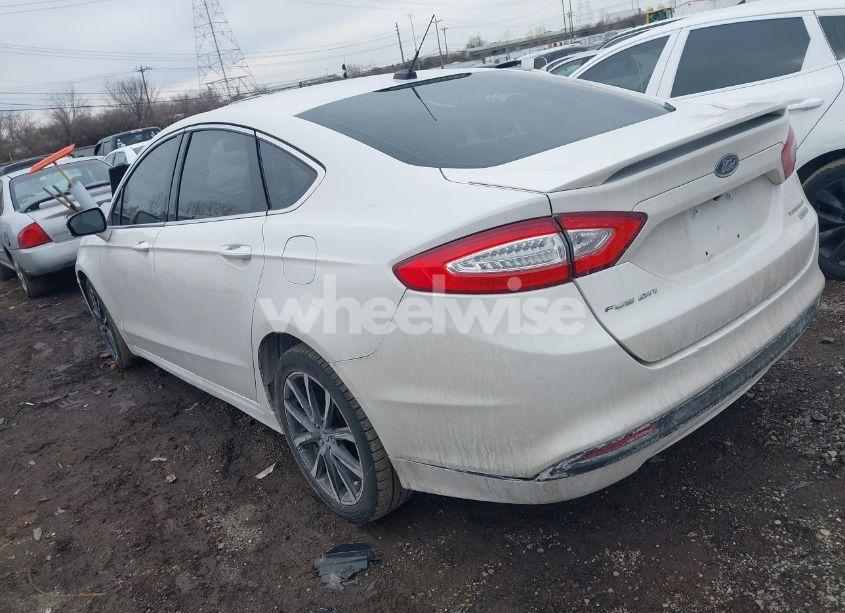 Photo 3 of 2014 Ford Fusion SE (VIN 3FA6P0H92ER210282)