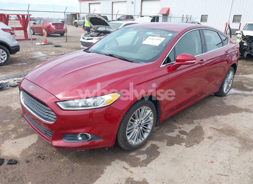 Photo 2 of 2014 Ford Fusion SE (VIN 3FA6P0H92ER245548)
