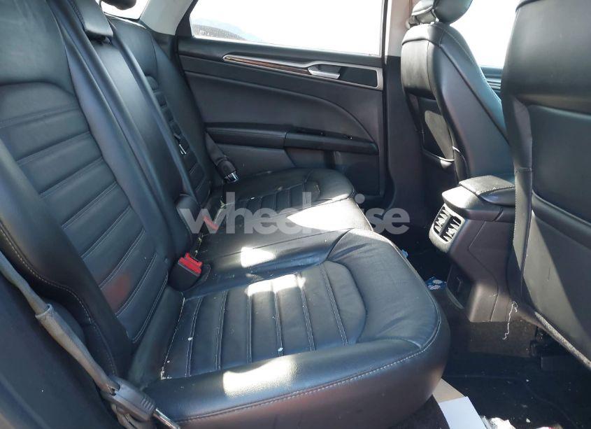 Photo 8 of 2015 Ford Fusion SE (VIN 3FA6P0H92FR233806)