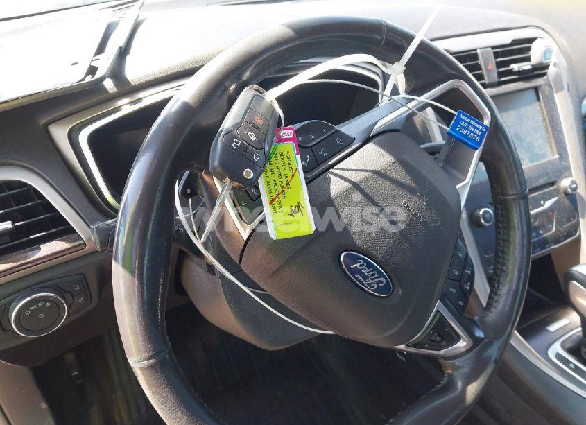 Photo 11 of 2015 Ford Fusion SE (VIN 3FA6P0H92FR247432)