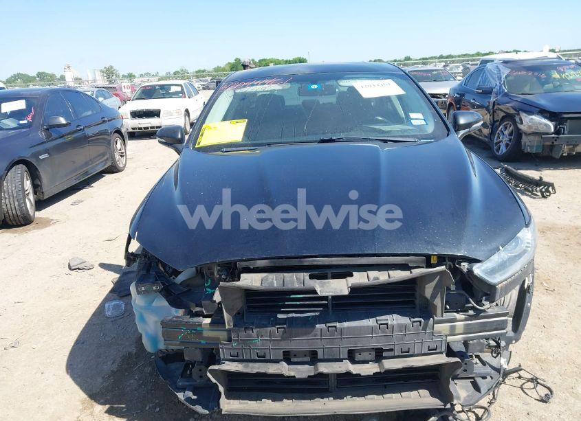 Photo 12 of 2015 Ford Fusion SE (VIN 3FA6P0H92FR247432)