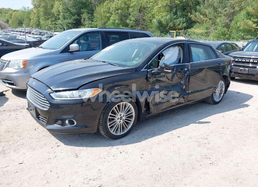 Photo 2 of 2015 Ford Fusion SE (VIN 3FA6P0H92FR258737)