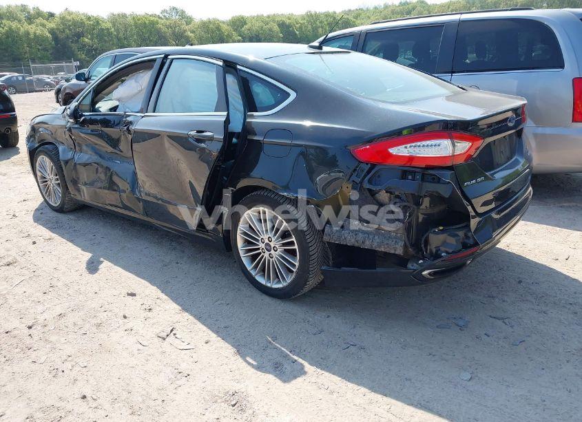 Photo 3 of 2015 Ford Fusion SE (VIN 3FA6P0H92FR258737)