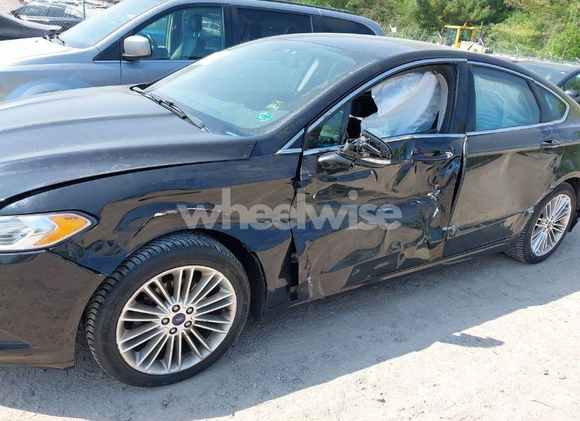 Photo 6 of 2015 Ford Fusion SE (VIN 3FA6P0H92FR258737)