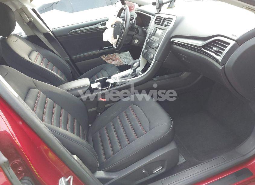 Photo 5 of 2016 Ford Fusion SE (VIN 3FA6P0H92GR278505)