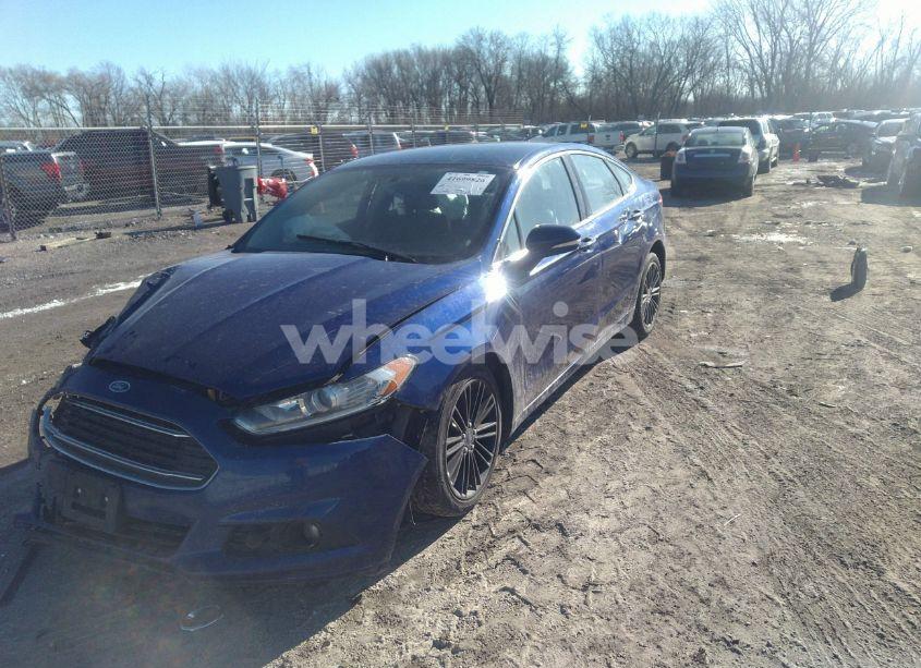 Photo 2 of 2016 Ford Fusion SE (VIN 3FA6P0H92GR355955)