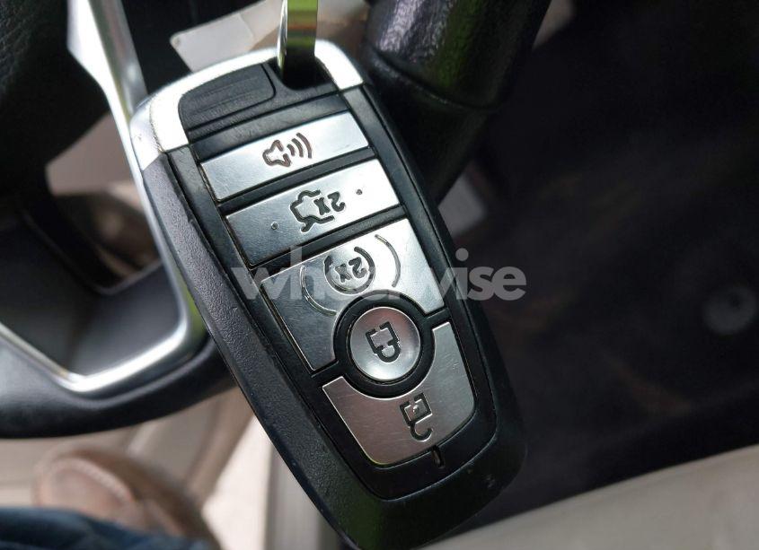 Photo 11 of 2017 Ford Fusion SE (VIN 3FA6P0H92HR212019)