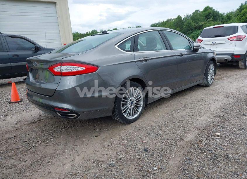 Photo 4 of 2014 Ford Fusion SE (VIN 3FA6P0H93ER195792)