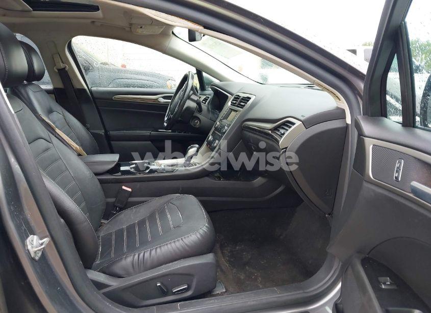 Photo 5 of 2014 Ford Fusion SE (VIN 3FA6P0H93ER195792)