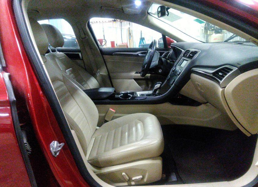 Photo 5 of 2014 Ford Fusion SE (VIN 3FA6P0H93ER319821)