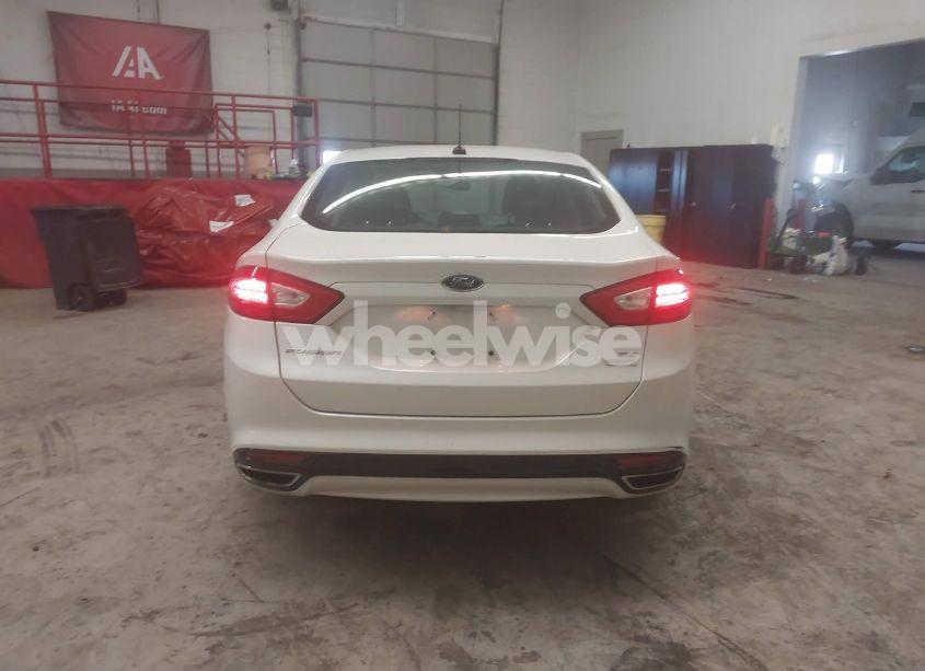 Photo 17 of 2014 Ford Fusion SE (VIN 3FA6P0H93ER360546)