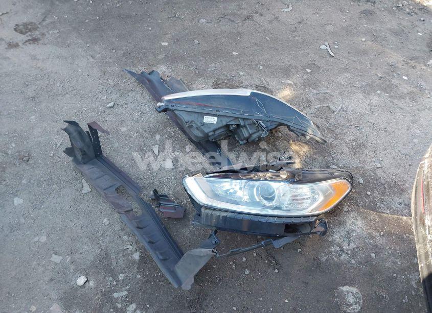 Photo 12 of 2014 Ford Fusion SE (VIN 3FA6P0H93ER381946)