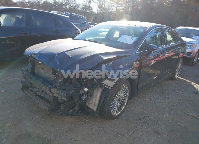 Photo 2 of 2014 Ford Fusion SE (VIN 3FA6P0H93ER381946)