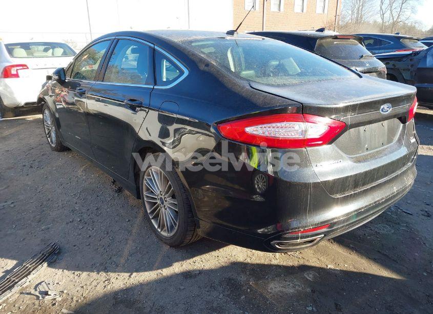 Photo 3 of 2014 Ford Fusion SE (VIN 3FA6P0H93ER381946)
