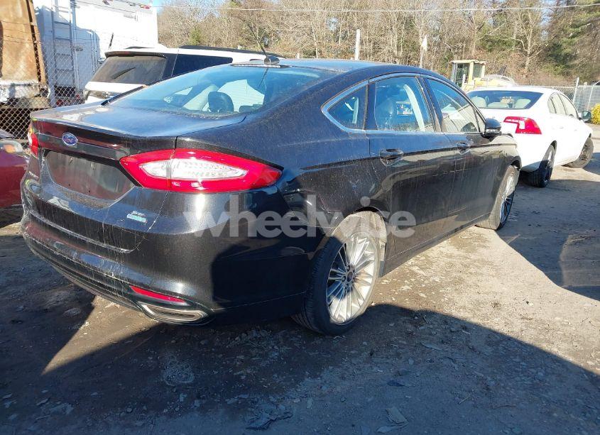 Photo 4 of 2014 Ford Fusion SE (VIN 3FA6P0H93ER381946)