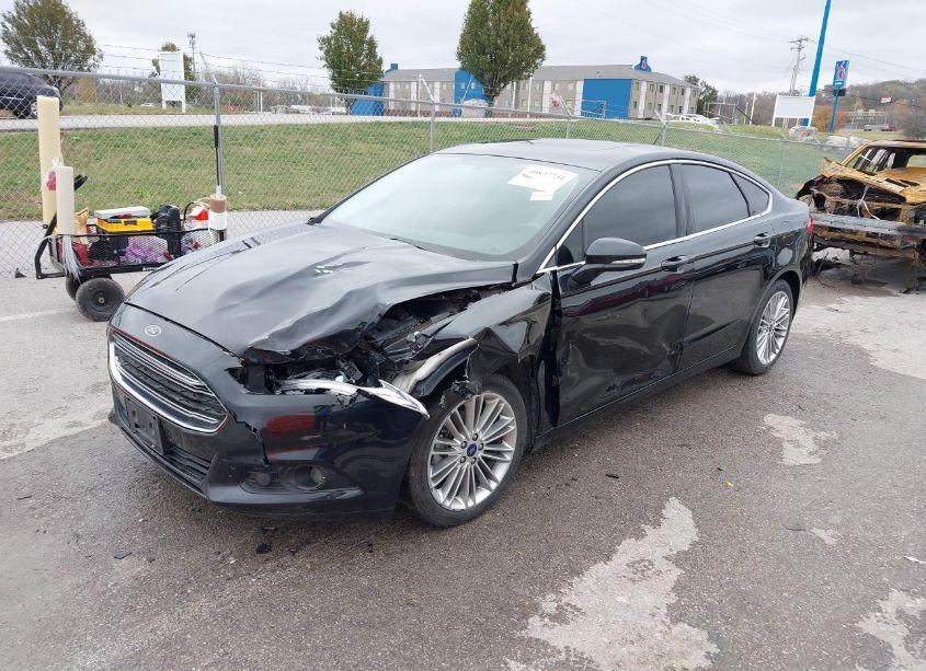 Photo 2 of 2015 Ford Fusion SE (VIN 3FA6P0H93FR220840)