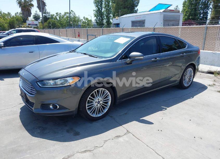 Photo 2 of 2015 Ford Fusion SE (VIN 3FA6P0H93FR238769)