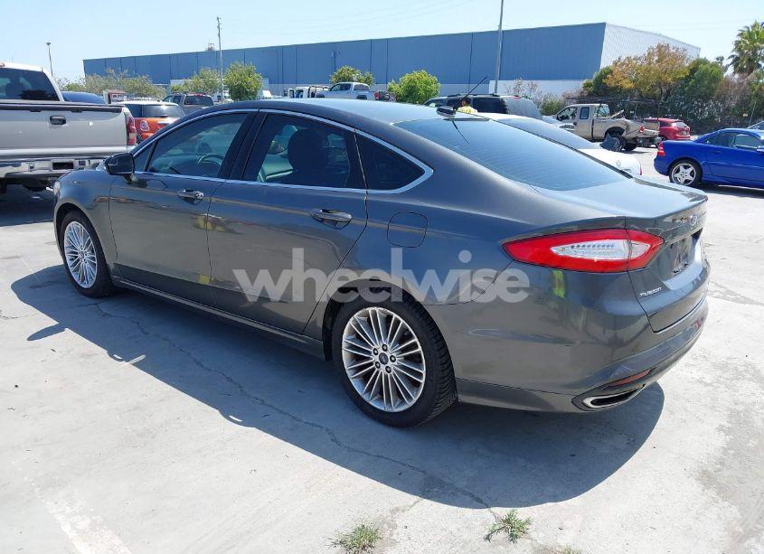 Photo 3 of 2015 Ford Fusion SE (VIN 3FA6P0H93FR238769)