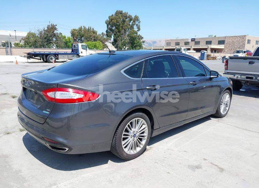 Photo 4 of 2015 Ford Fusion SE (VIN 3FA6P0H93FR238769)