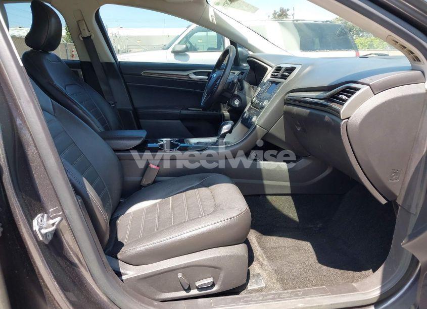 Photo 5 of 2015 Ford Fusion SE (VIN 3FA6P0H93FR238769)