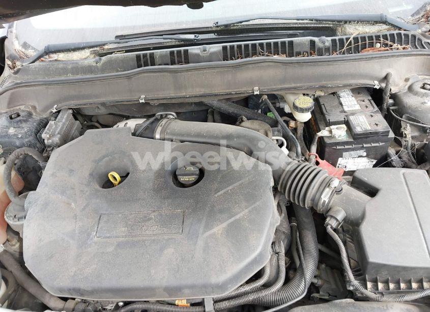 Photo 10 of 2016 Ford Fusion SE (VIN 3FA6P0H93GR101736)