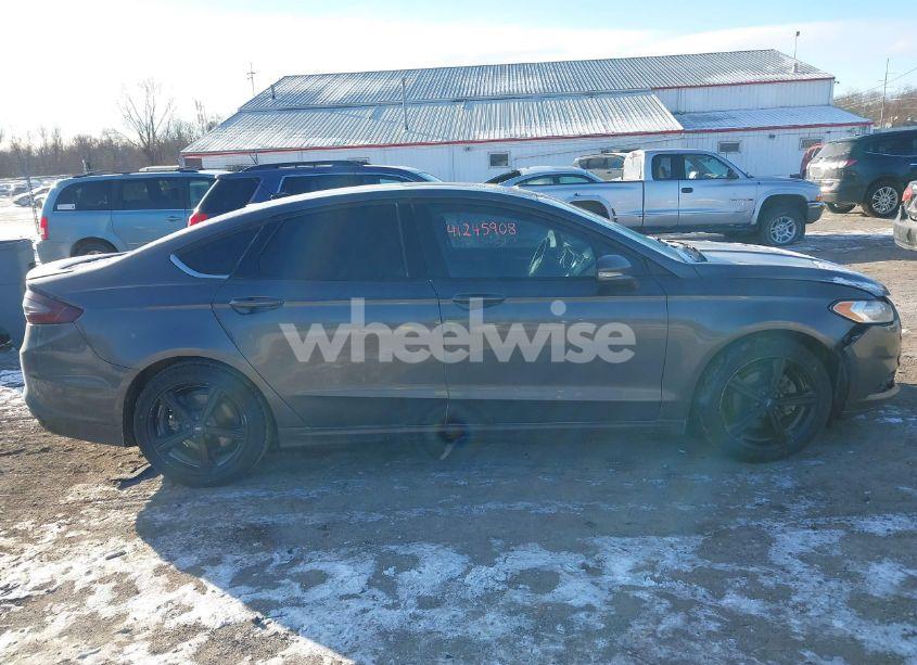 Photo 13 of 2016 Ford Fusion SE (VIN 3FA6P0H93GR123056)