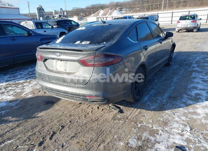 Photo 4 of 2016 Ford Fusion SE (VIN 3FA6P0H93GR123056)