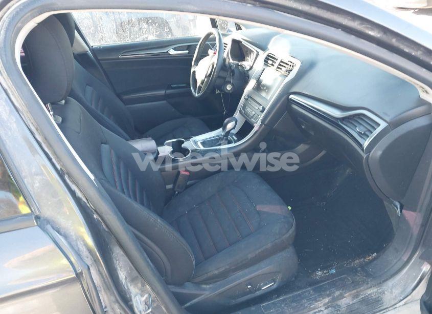 Photo 5 of 2016 Ford Fusion SE (VIN 3FA6P0H93GR123056)