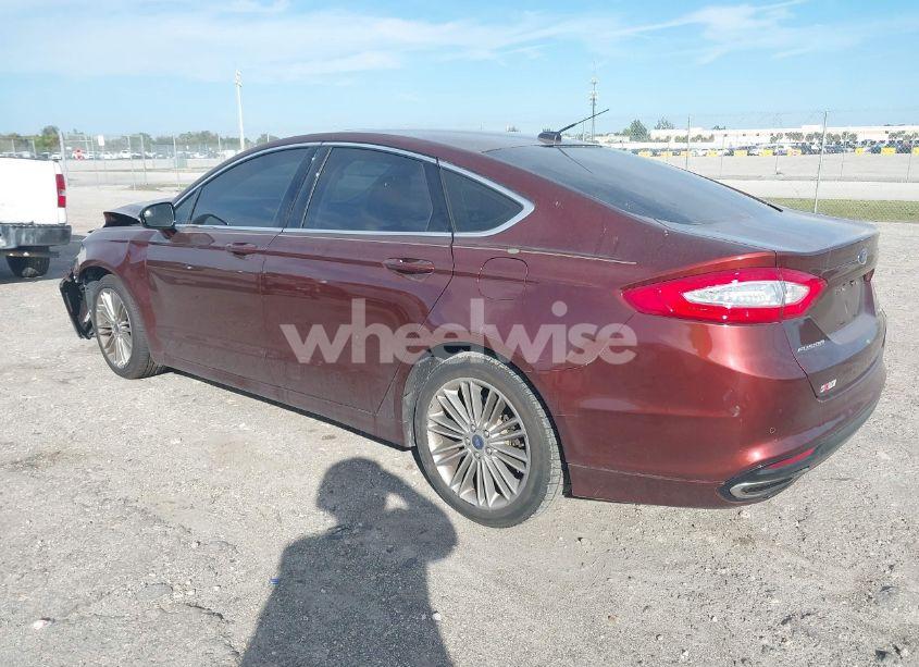 Photo 3 of 2016 Ford Fusion SE (VIN 3FA6P0H93GR210293)