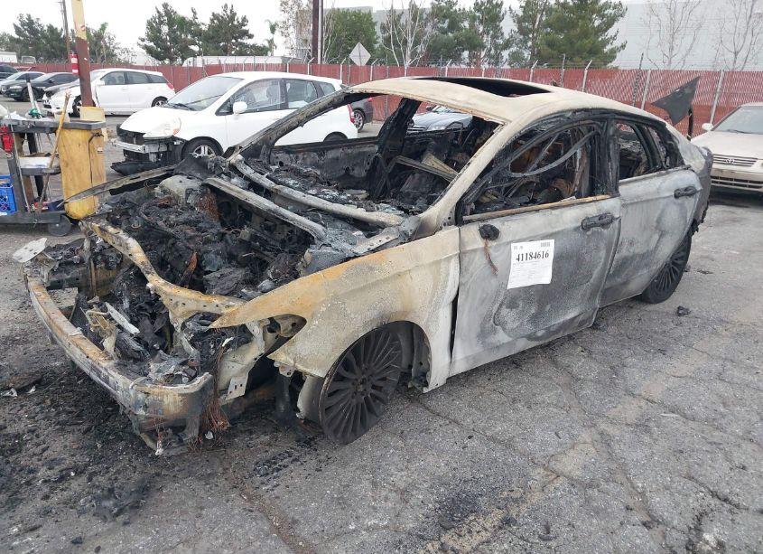 Photo 2 of 2017 Ford Fusion SE (VIN 3FA6P0H93HR119574)