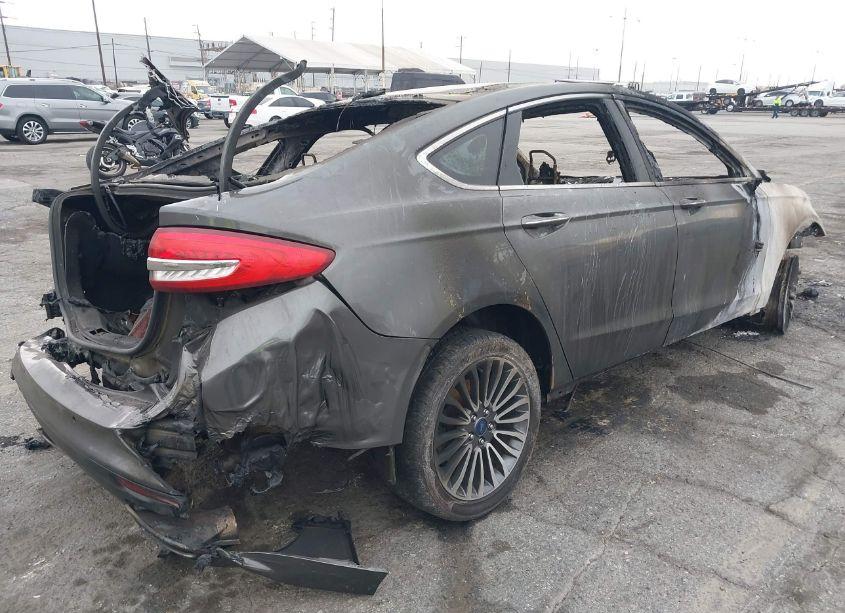 Photo 4 of 2017 Ford Fusion SE (VIN 3FA6P0H93HR119574)