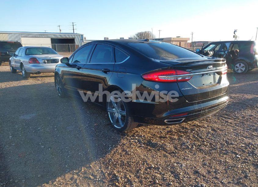 Photo 3 of 2018 Ford Fusion SE (VIN 3FA6P0H93JR158333)