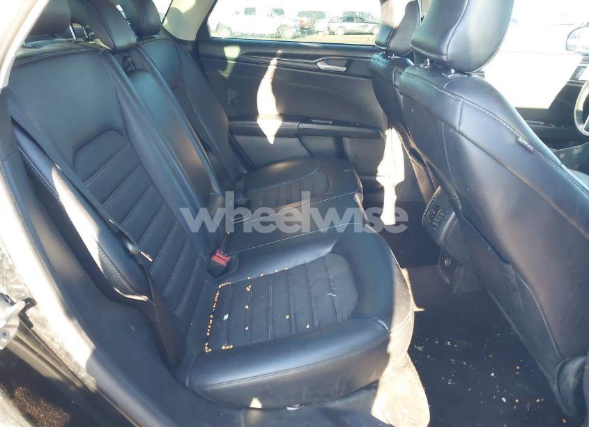 Photo 8 of 2018 Ford Fusion SE (VIN 3FA6P0H93JR158333)